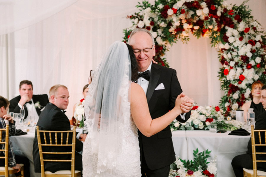 father-dancing-with-his-daugher-at-her-Orlando-wedding-reception