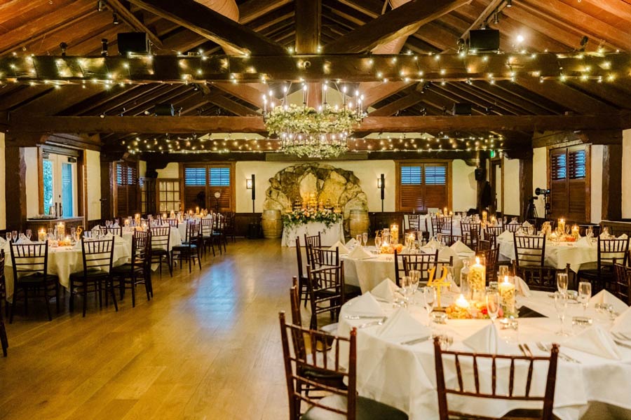 Orlando-ballroom-wedding-venue-set-for-a-reception