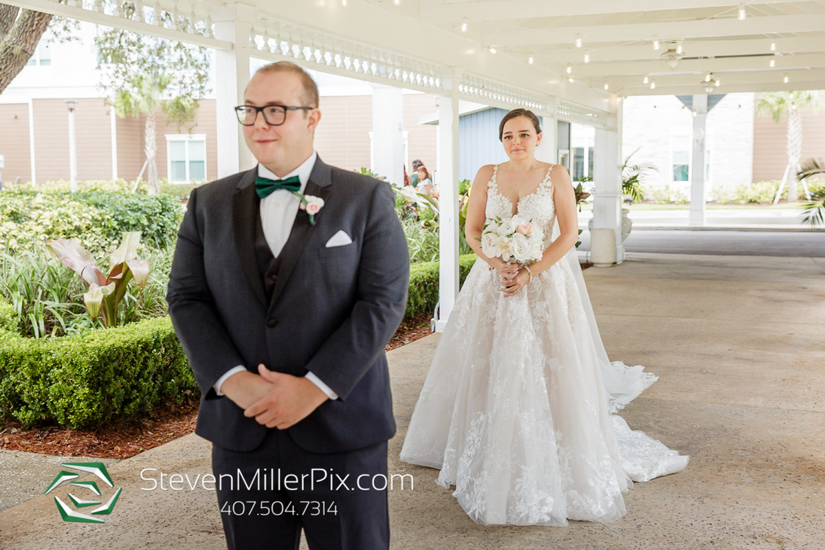 Wedding-bride-and-groom-preparing-for-their-first-look