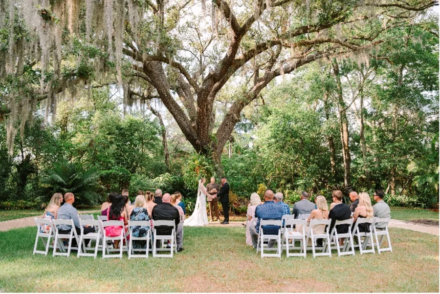intimate outdoor wedding in Orlando Florida